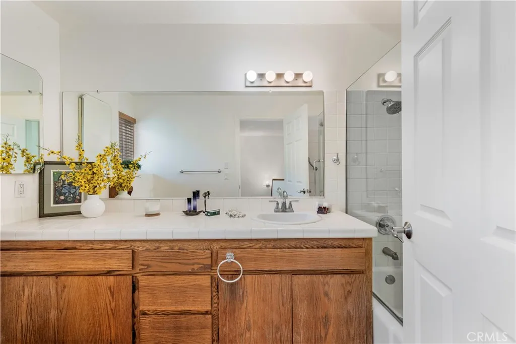 4425 E 5th A, Long Beach, California 90814 home-pic-26
