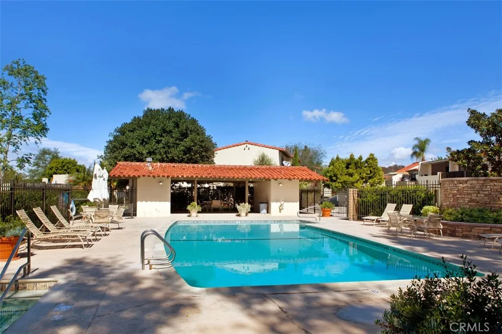 358 Vista Madera, Newport Beach, California 92660 home-pic-39