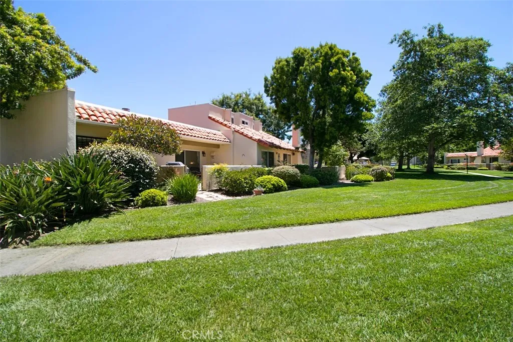 358 Vista Madera, Newport Beach, California 92660 home-pic-40