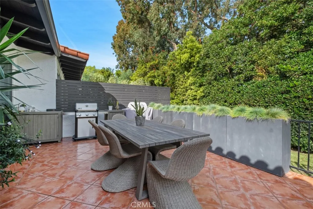 358 Vista Madera, Newport Beach, California 92660 home-pic-13