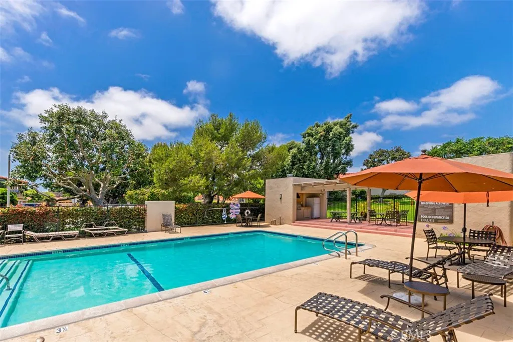358 Vista Madera, Newport Beach, California 92660 home-pic-38