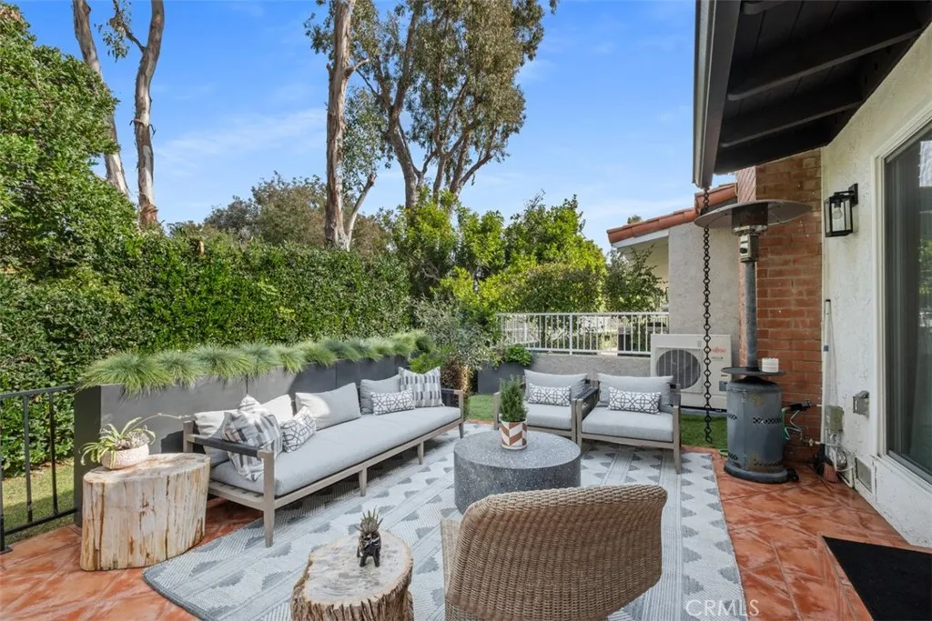 358 Vista Madera, Newport Beach, California 92660 home-pic-12