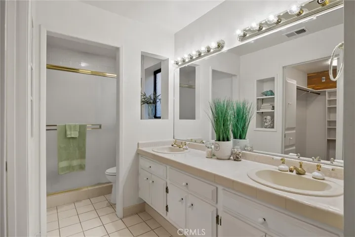 33 Pebblewood Pines, Chico, California 95926
