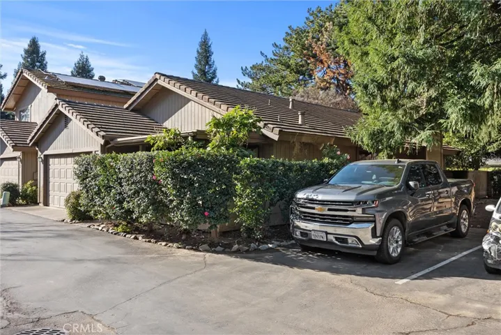 33 Pebblewood Pines, Chico, California 95926