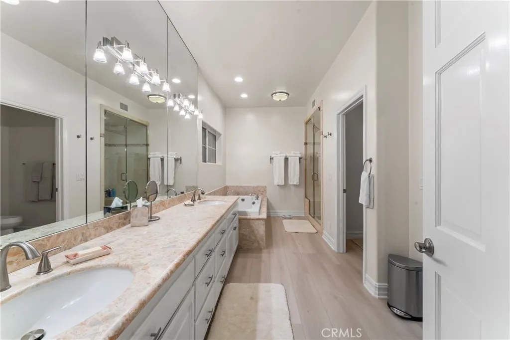 2355 N Beverly Glen Boulevard, Los Angeles, California 90077 home-pic-18