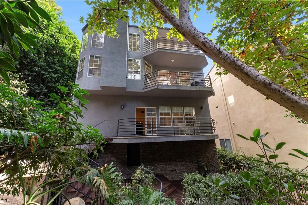 2355 N Beverly Glen Boulevard, Los Angeles, California 90077 home-pic-2