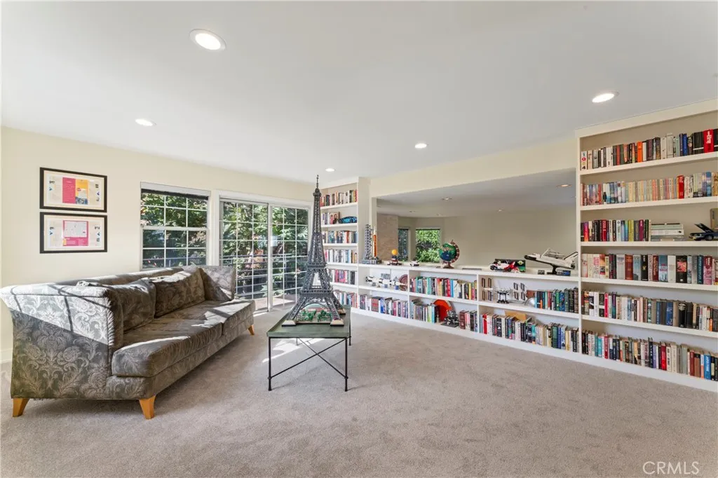 2355 N Beverly Glen Boulevard, Los Angeles, California 90077 home-pic-26