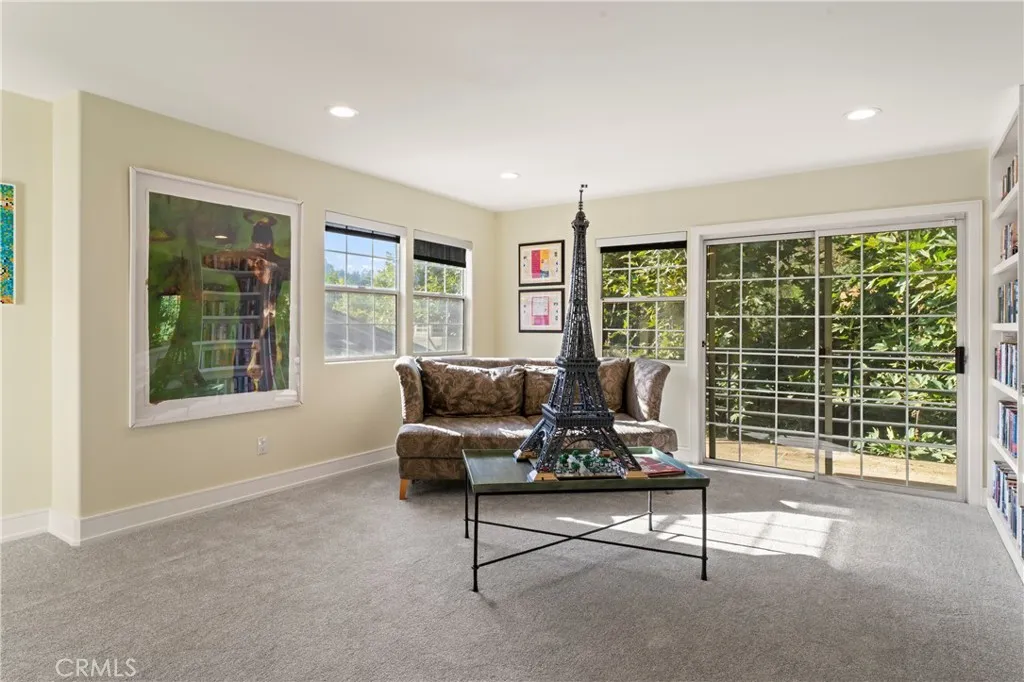 2355 N Beverly Glen Boulevard, Los Angeles, California 90077 home-pic-25