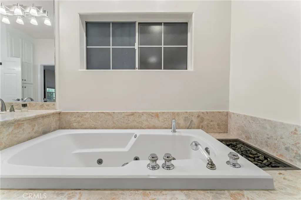 2355 N Beverly Glen Boulevard, Los Angeles, California 90077 home-pic-19