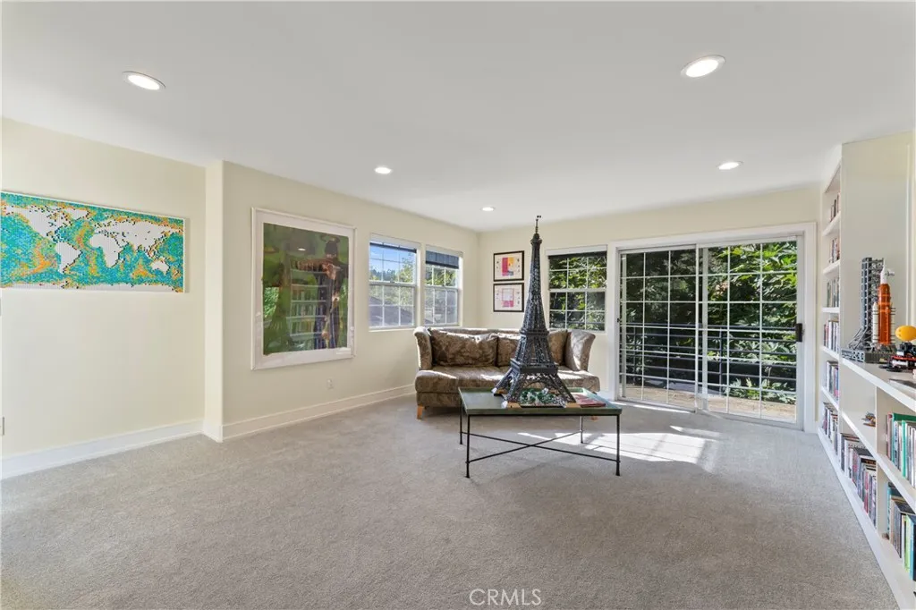 2355 N Beverly Glen Boulevard, Los Angeles, California 90077 home-pic-27