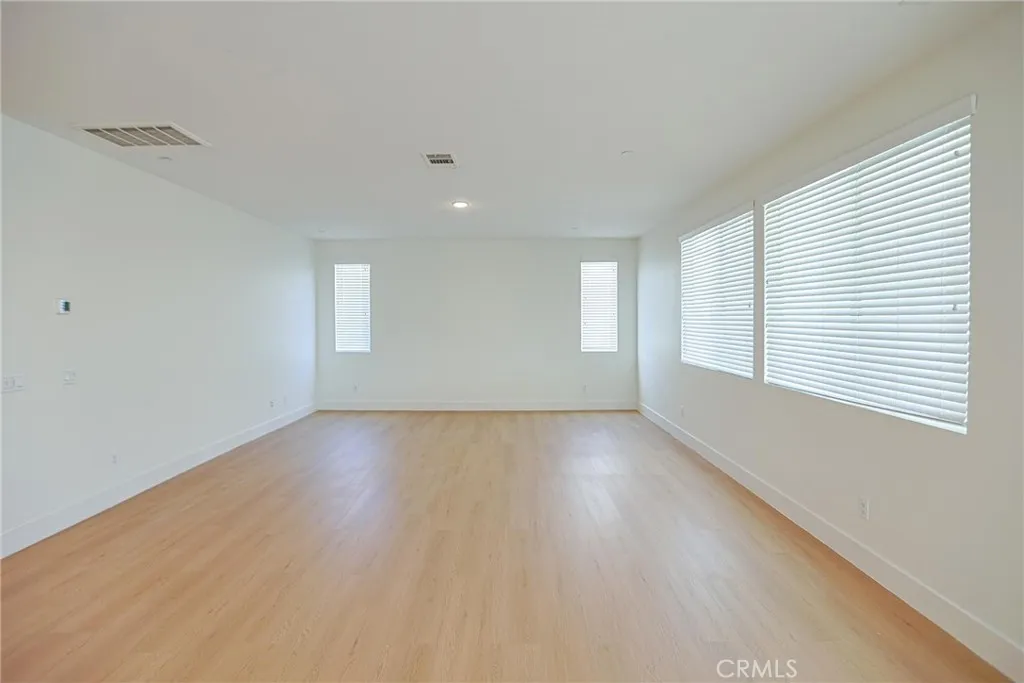 1461 Pluto Court, Beaumont, California 92223 home-pic-11