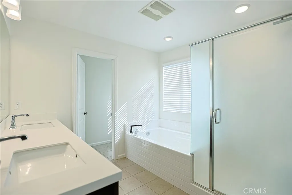 1461 Pluto Court, Beaumont, California 92223 home-pic-33