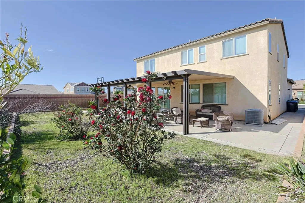 1461 Pluto Court, Beaumont, California 92223 home-pic-39