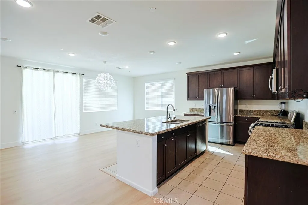 1461 Pluto Court, Beaumont, California 92223 home-pic-6