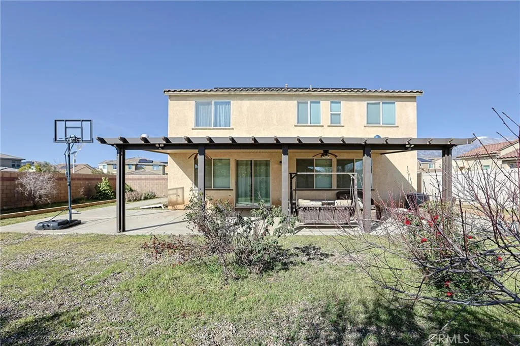 1461 Pluto Court, Beaumont, California 92223 home-pic-40