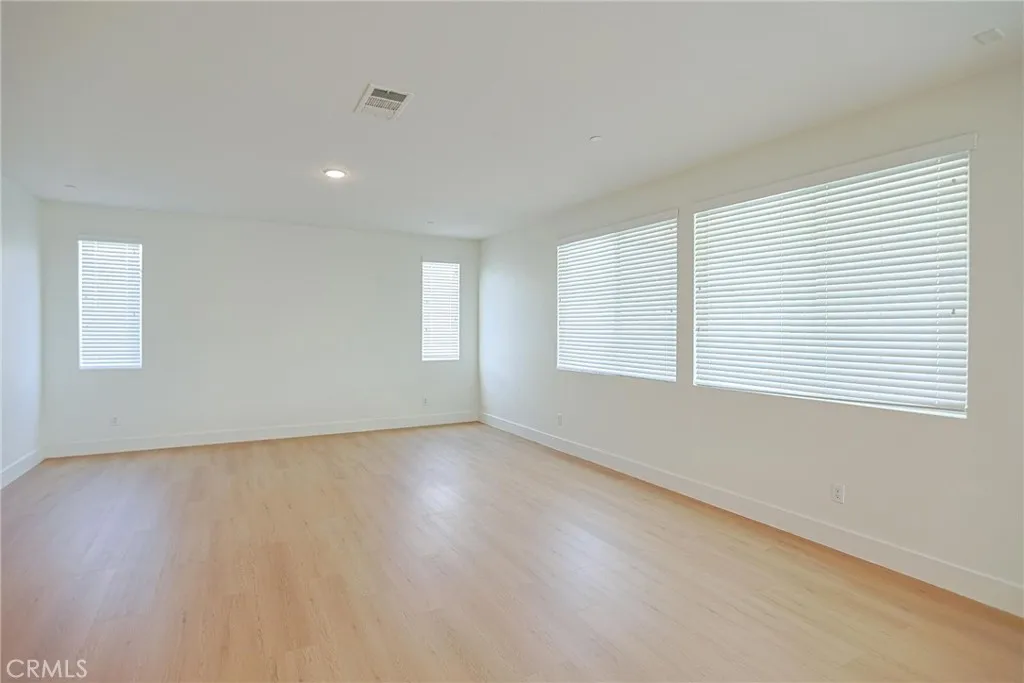 1461 Pluto Court, Beaumont, California 92223 home-pic-10