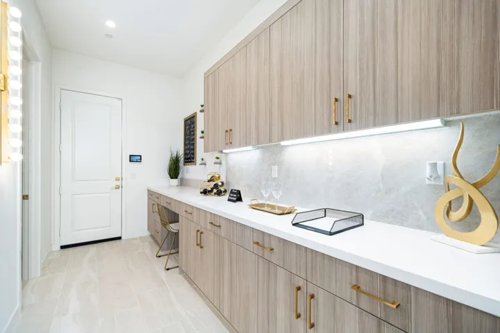 21-web-or-mls-JT48866McConnell-30