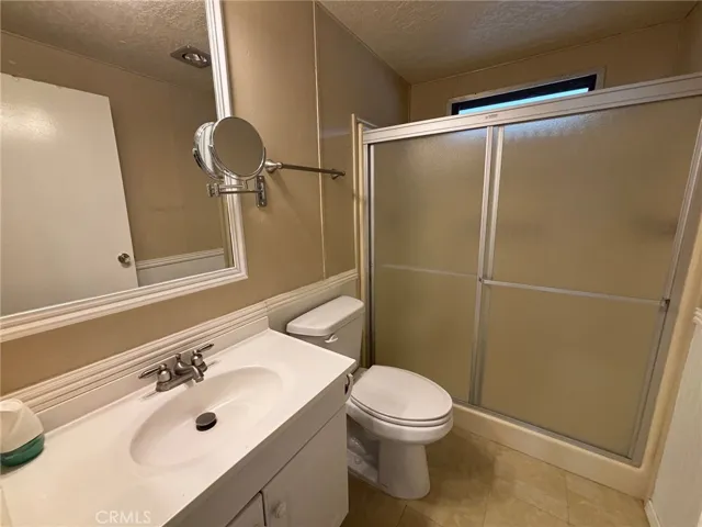 Second bathroom.