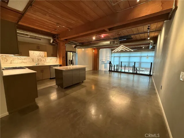 530 S Hewitt 146, Los Angeles, California 90013