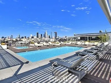 530 S Hewitt 146, Los Angeles, California 90013