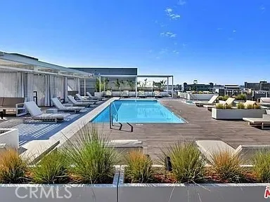 530 S Hewitt 146, Los Angeles, California 90013