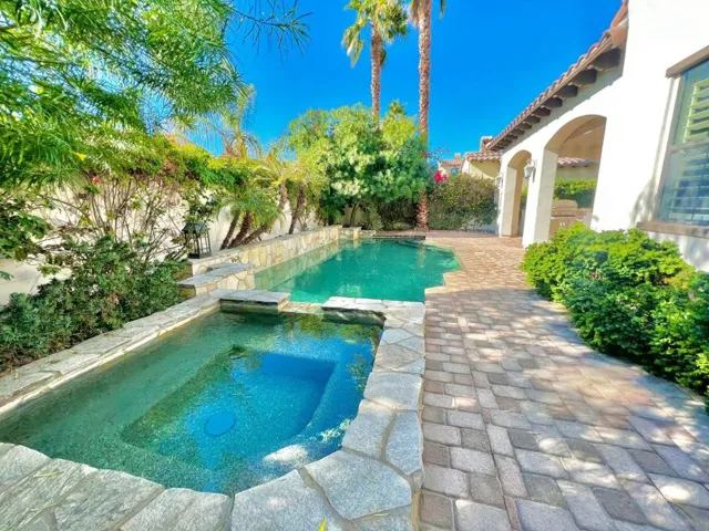 20221208015213793378000000-o