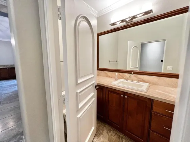 20221204054714566575000000-o