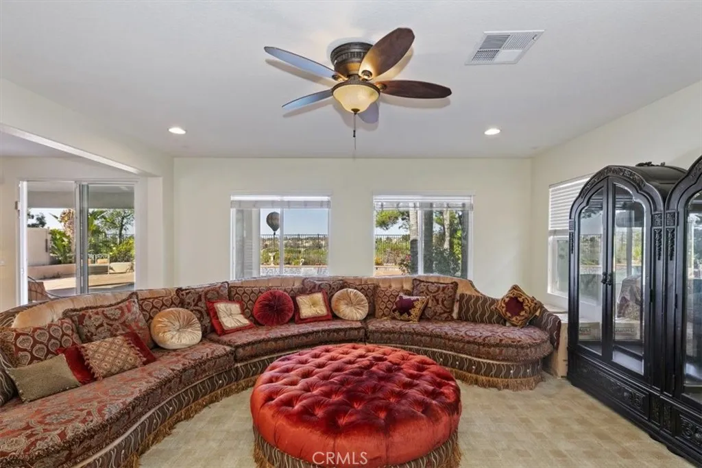 32856 Northshire Circle, Temecula, California 92592 home-pic-19