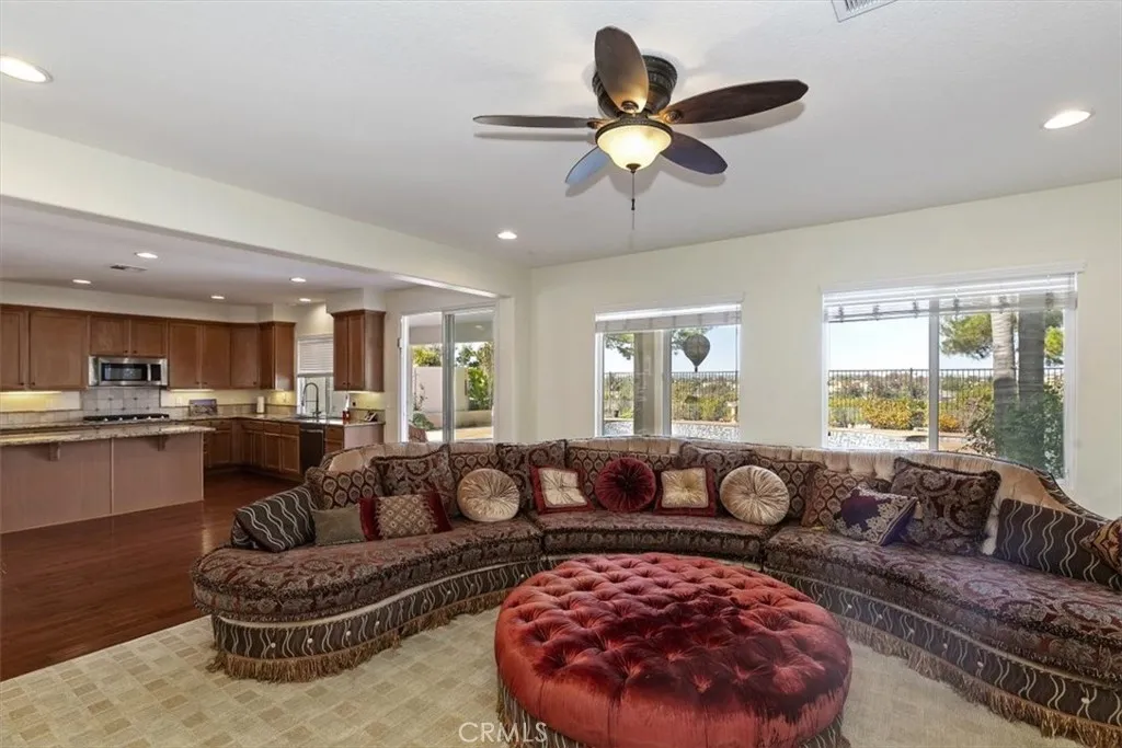 32856 Northshire Circle, Temecula, California 92592 home-pic-17