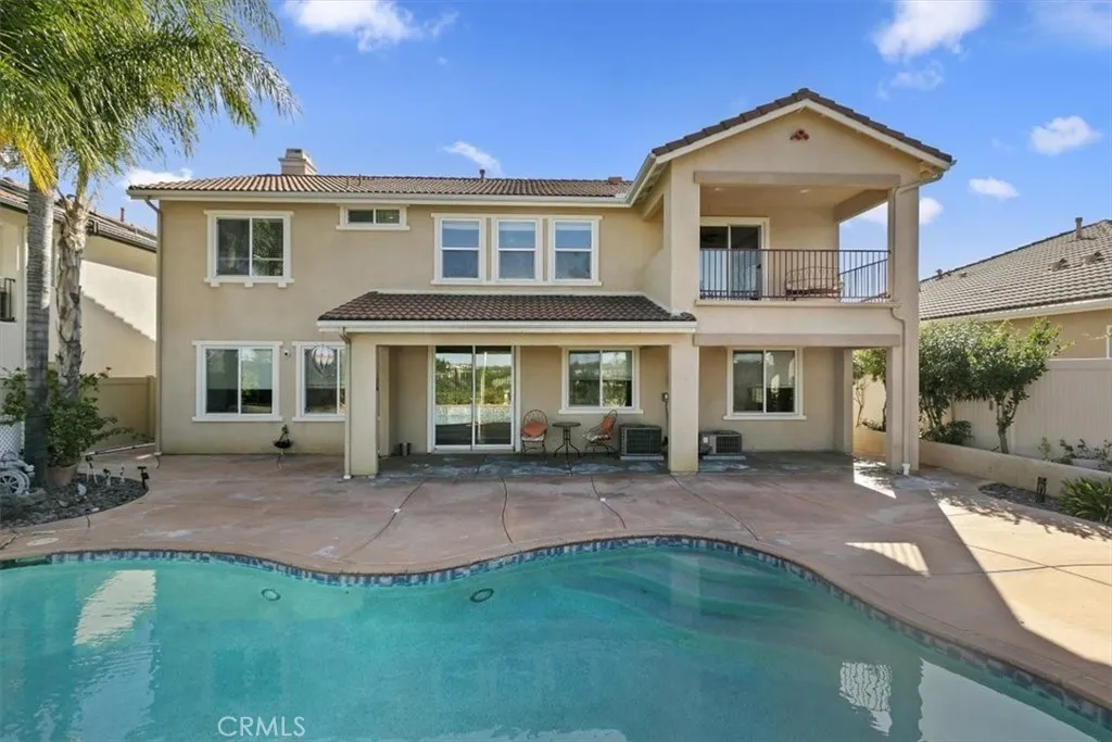 32856 Northshire Circle, Temecula, California 92592 home-pic-1