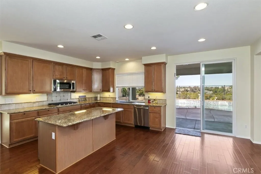 32856 Northshire Circle, Temecula, California 92592 home-pic-22