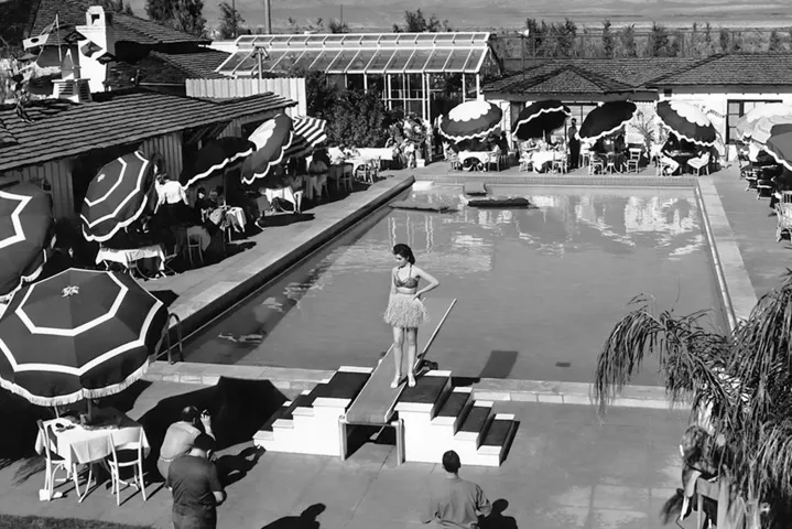 013_racquetclub4_928