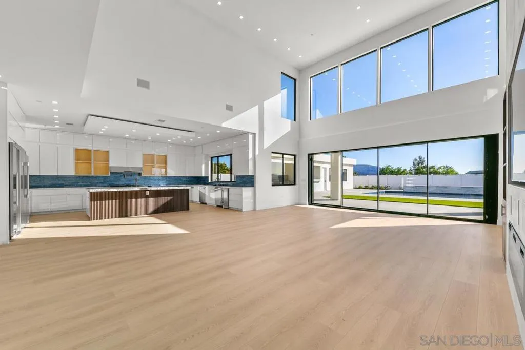 41955 Altanos Road, Temecula, California 92592 home-pic-33