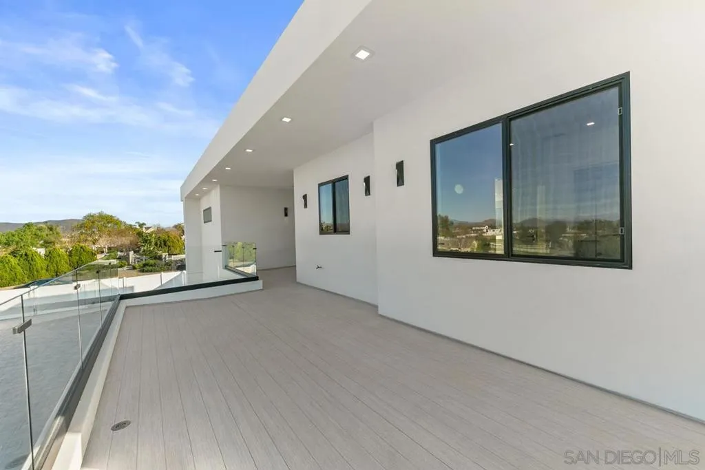 41955 Altanos Road, Temecula, California 92592 home-pic-23