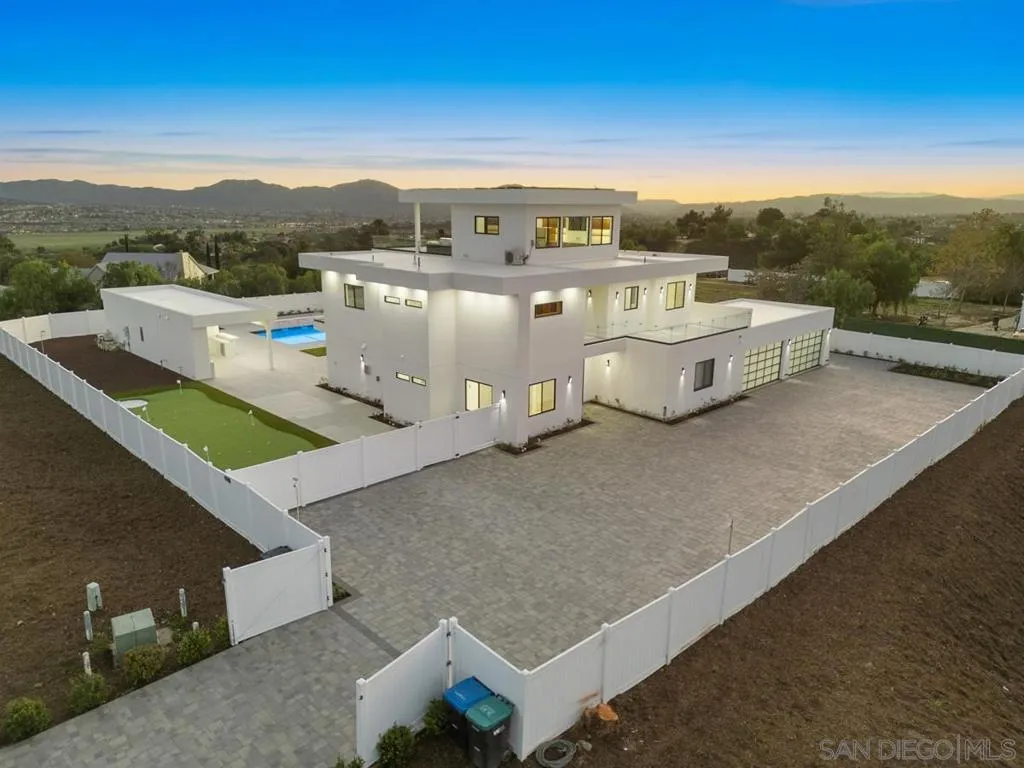 41955 Altanos Road, Temecula, California 92592 home-pic-14