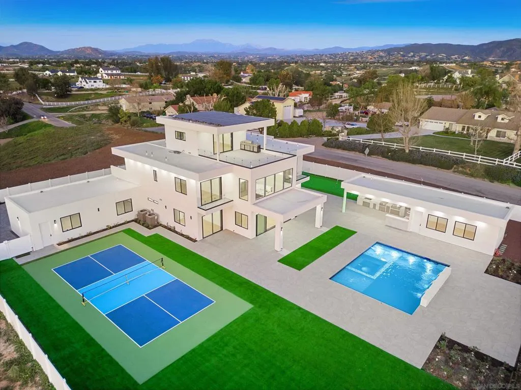 41955 Altanos Road, Temecula, California 92592 home-pic-9