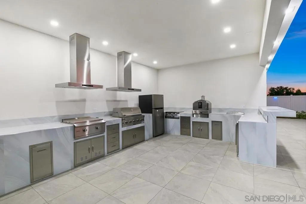 41955 Altanos Road, Temecula, California 92592 home-pic-27
