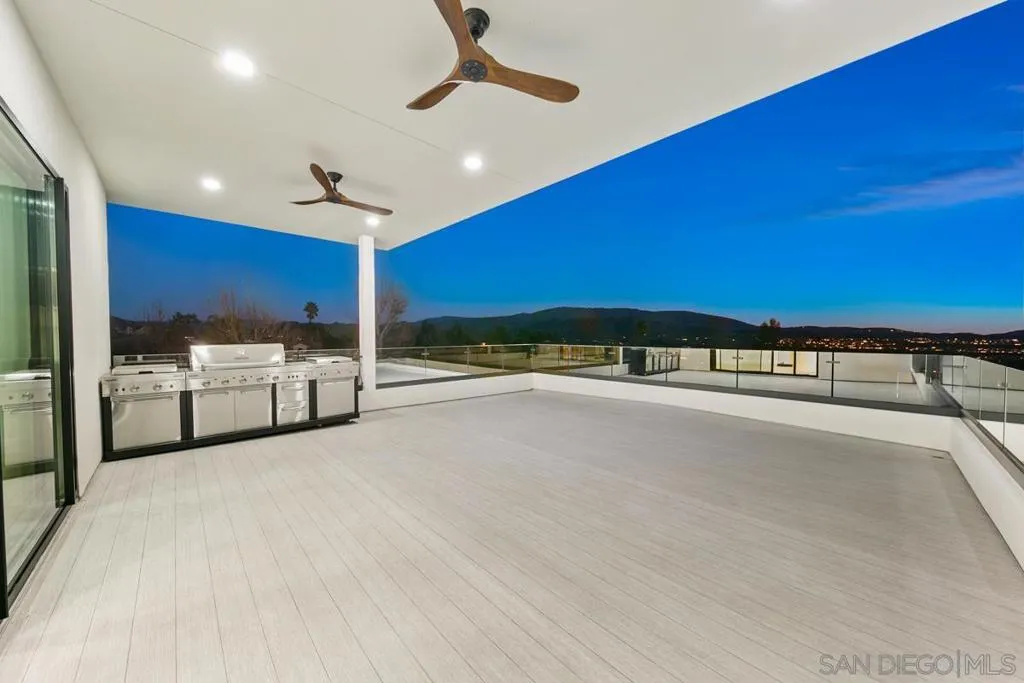 41955 Altanos Road, Temecula, California 92592 home-pic-19