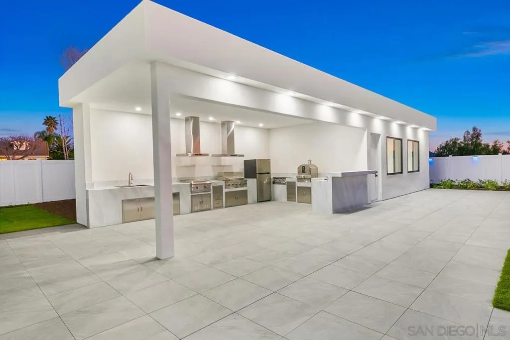 41955 Altanos Road, Temecula, California 92592 home-pic-26