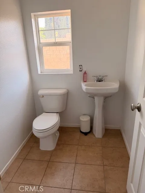 22326 Blue Lupine Circle, Grand Terrace, California 92313 home-pic-6