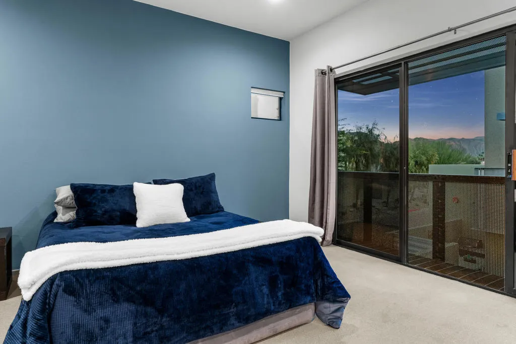 677 E Arenas Road, Palm Springs, California 92262 home-pic-29