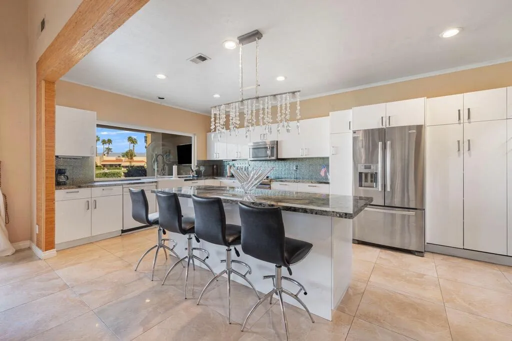 92 Lake Shore Drive, Rancho Mirage, California 92270 home-pic-15