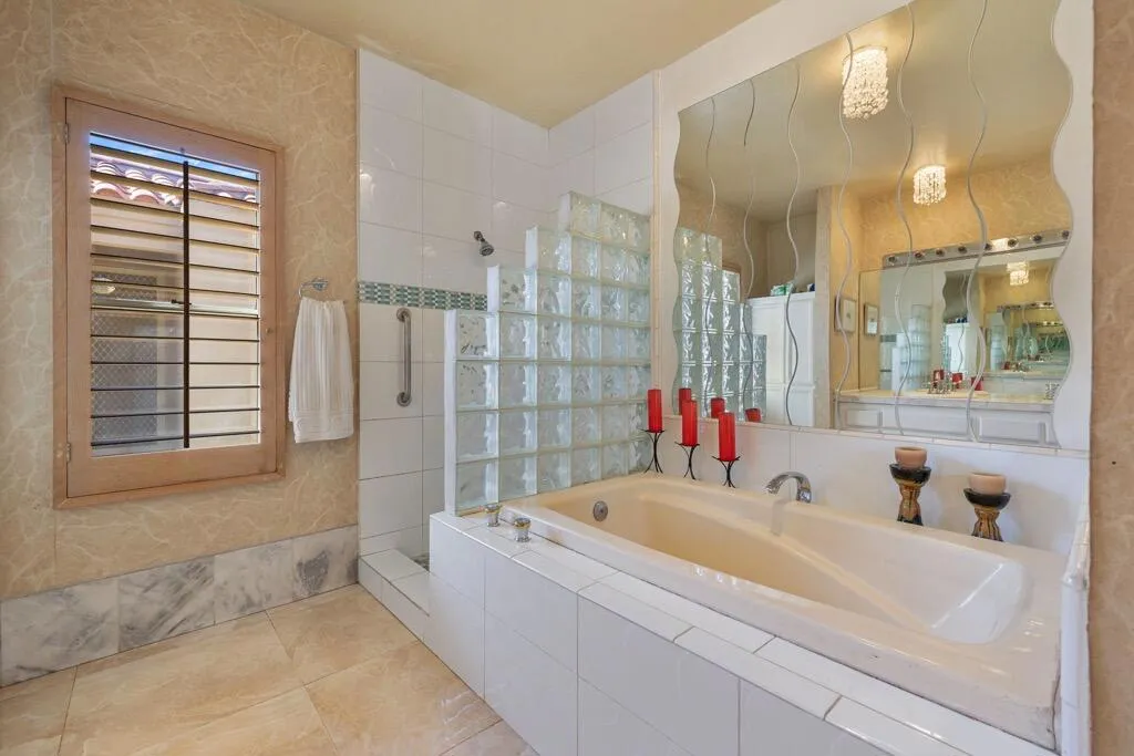 92 Lake Shore Drive, Rancho Mirage, California 92270 home-pic-37