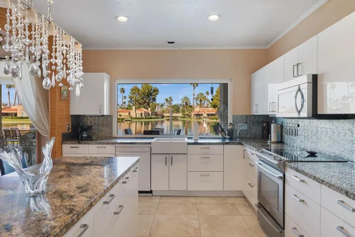 KITCHEN VIEW OF LAKE