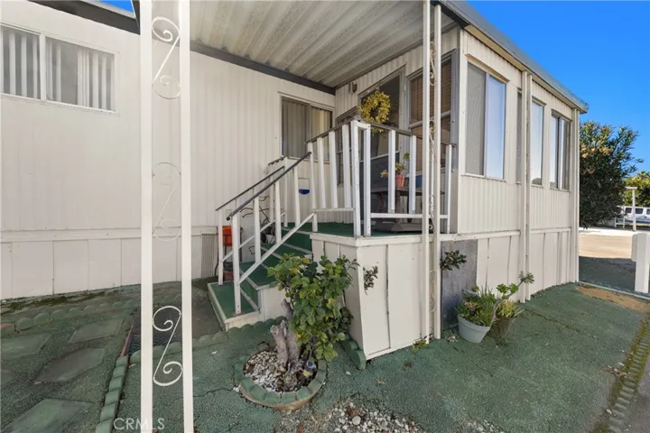 Enclosed porch