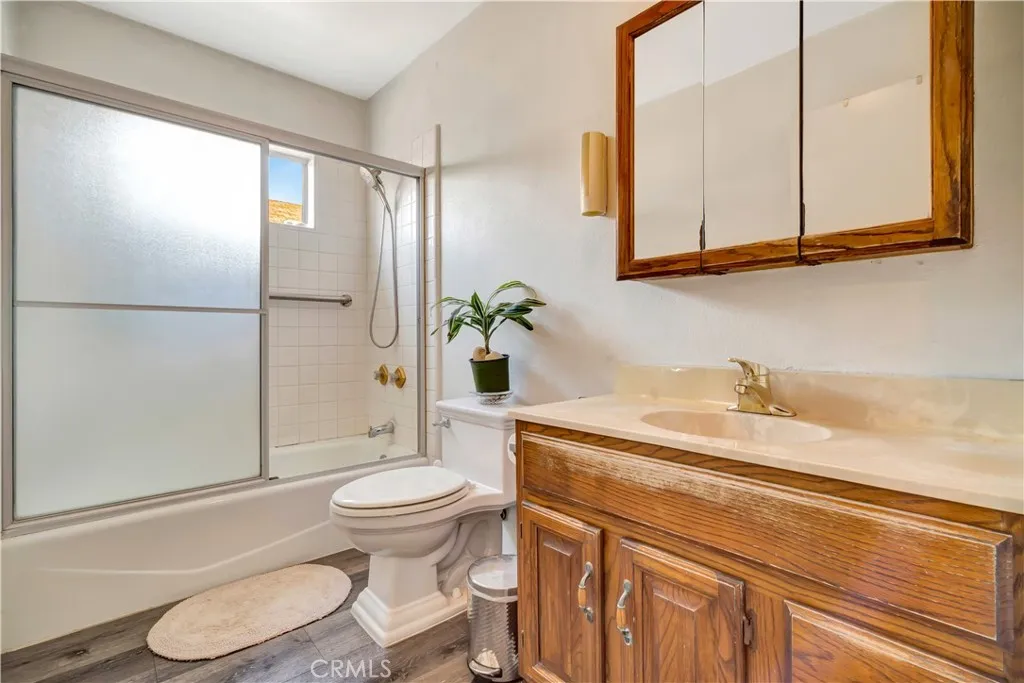 2651 Pirtle Street, Los Angeles, California 90039 home-pic-12