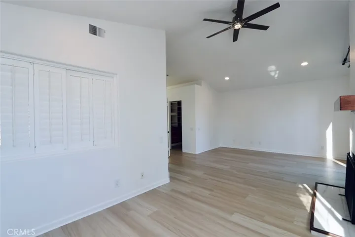 Large Master Bedroom w/ Fireplace and Deck