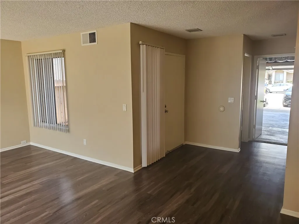 3518 W Park Central, Orange, California 92868 home-pic-2