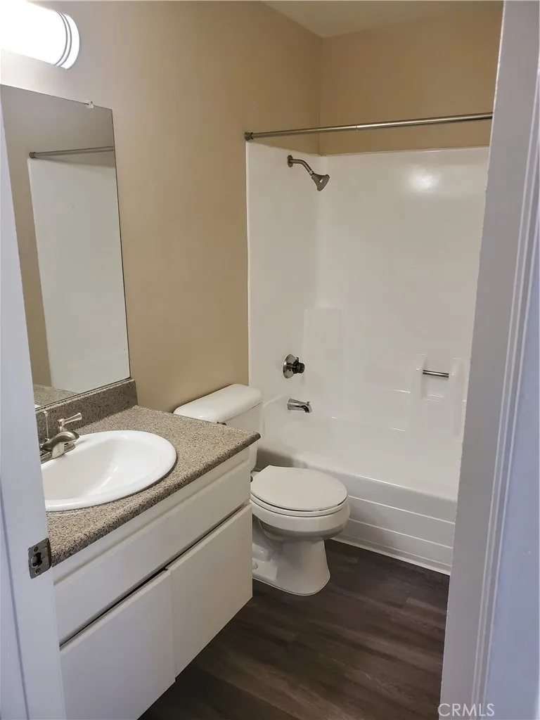 3518 W Park Central, Orange, California 92868 home-pic-13
