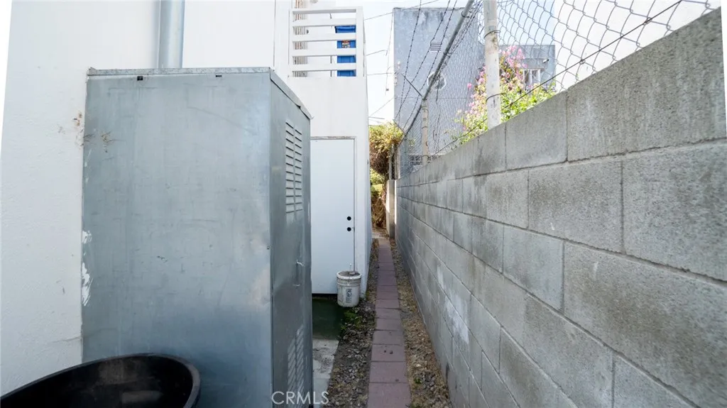 5618 Venice Boulevard, Los Angeles, California 90019 home-pic-40
